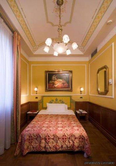 Borromeo Hotel 3*
